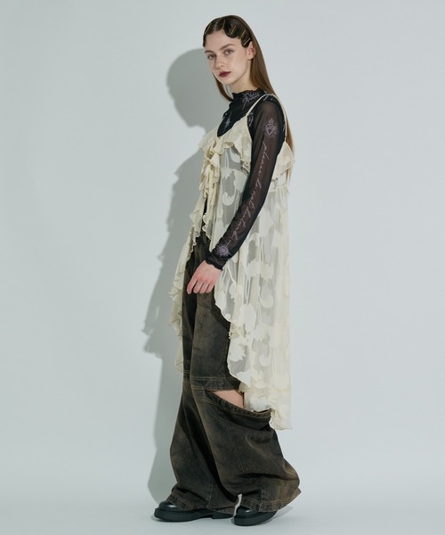 ANNA SUI NYC（アナ スイ エヌ ワイ シー）の「ラッフルシフォンキャミソール（ワンピース・レディース・ブラック/ホワイト/キャメル・FREE）」の7枚目の写真