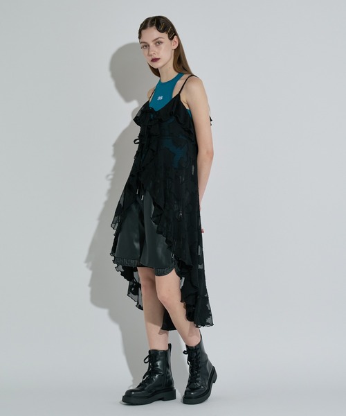 ANNA SUI NYC（アナ スイ エヌ ワイ シー）の「ラッフルシフォンキャミソール（ワンピース・レディース・ブラック/ホワイト/キャメル・FREE）」の11枚目の写真