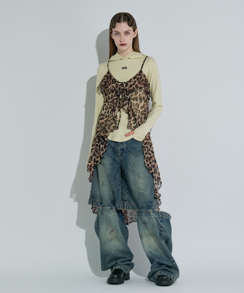 ANNA SUI NYC（アナ スイ エヌ ワイ シー）の「ラッフルシフォンキャミソール（ワンピース・レディース・ブラック/ホワイト/キャメル・FREE）」の17枚目の写真