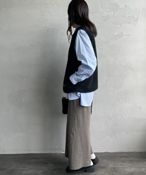 Vincent et Mireille（バンソンエミレイユ）の「[Vincent et Mireille/ヴァンソン エ ミレイユ] ボアフリースベスト（ベスト・レディース・ブラック/クリーム・36）」の10枚目の写真