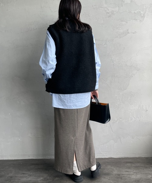 Vincent et Mireille（バンソンエミレイユ）の「[Vincent et Mireille/ヴァンソン エ ミレイユ] ボアフリースベスト（ベスト・レディース・ブラック/クリーム・36）」の11枚目の写真