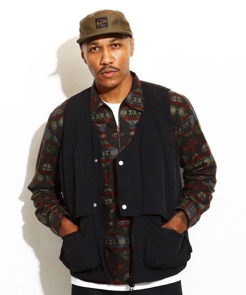 ROTAR(ローター)の「Native Stripe Half zip Work shirt(シャツ/ブラウス・メンズ・ブラック/グリーン・MEDIUM/LARGE/X-LARGE)」の4枚目の写真