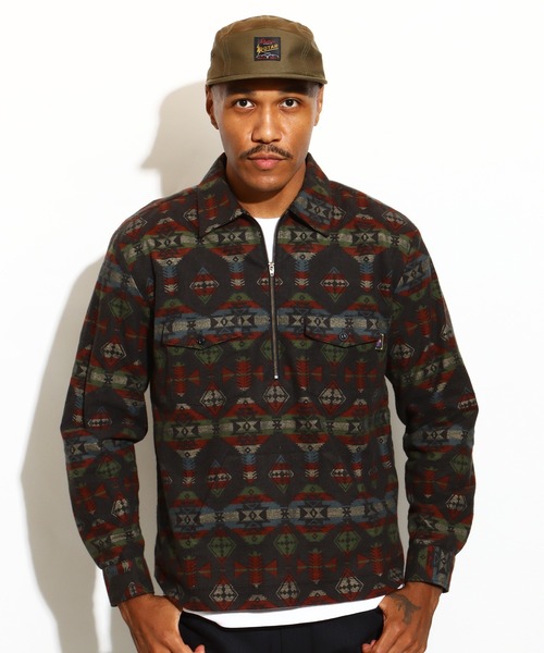 ROTAR(ローター)の「Native Stripe Half zip Work shirt(シャツ/ブラウス・メンズ・ブラック/グリーン・MEDIUM/LARGE/X-LARGE)」の5枚目の写真