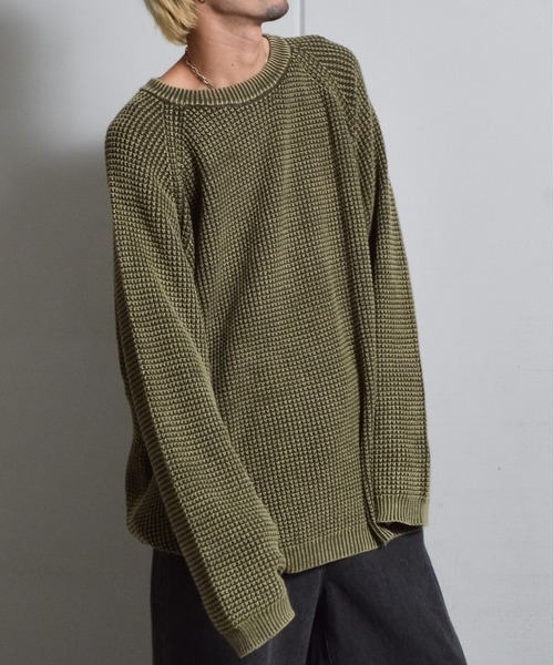 DOUBLE STEAL（ダブルスティール）の「ストーンウォッシュラグランコットンニット（ニット/セーター・メンズ・カーキ/ネイビー・MEDIUM/LARGE）」の13枚目の写真