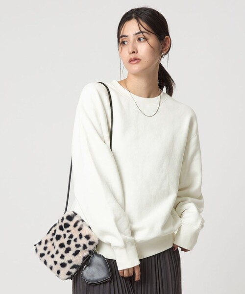 green label relaxing（グリーンレーベルリラクシング）の「フォルム スウェット プルオーバー（スウェット・レディース・ブラウン/レッド/オフホワイト/ダークグレー・FREE）」の2枚目の写真