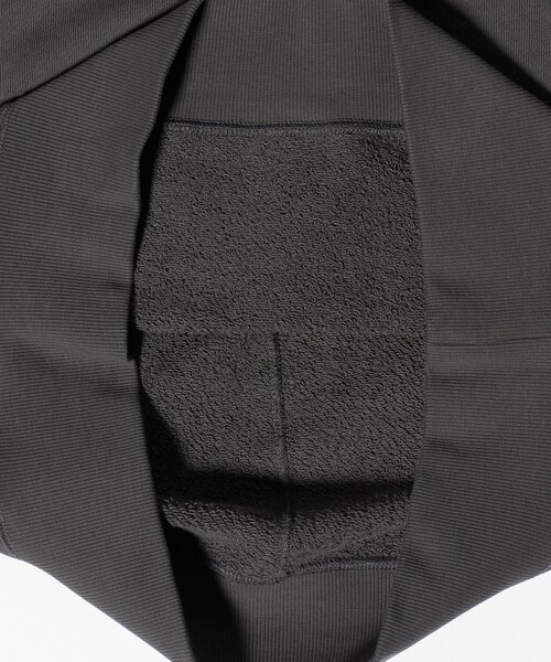 green label relaxing（グリーンレーベルリラクシング）の「フォルム スウェット プルオーバー（スウェット・レディース・ブラウン/レッド/オフホワイト/ダークグレー・FREE）」の20枚目の写真