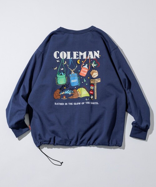 COLEMAN（コールマン）の「Coleman/コールマン 別注 バックプリント スピンドル クルーネックスウェット（Tシャツ/カットソー・メンズ・ライトグレー/チャコールグレー/ブルー/オフホワイト・MEDIUM/LARGE）」の4枚目の写真