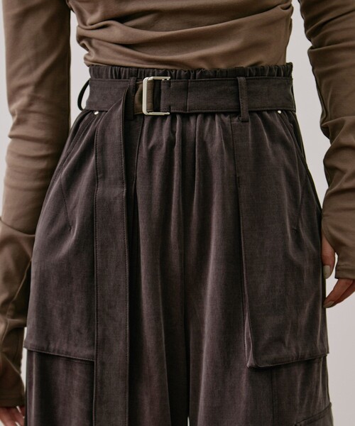 UNITED TOKYO（ユナイテッドトウキョウ）の「キュプラジャージーワイドパンツ｜ウォッシャブル/セットアップ/細見え/秋服/冬服（その他パンツ・レディース・グレー/ブラウン・1/2）」の6枚目の写真