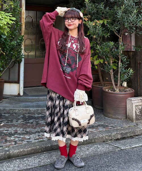 CIAOPANIC（チャオパニック）の「【まるお(@_maruoo0___)企画】パグスウェット（スウェット・レディース・イエロー/ボルドー・FREE）」の15枚目の写真