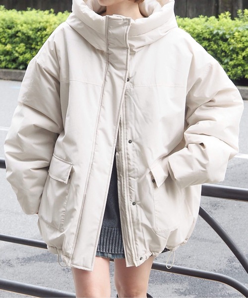 tiptop（ティップトップ）の「【ZOZO限定アイテム】中綿モンスターフードブルゾン（ブルゾン・レディース・ブラック/アイボリー・FREE）」の6枚目の写真