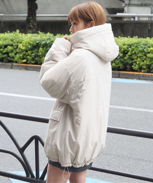 tiptop（ティップトップ）の「【ZOZO限定アイテム】中綿モンスターフードブルゾン（ブルゾン・レディース・ブラック/アイボリー・FREE）」の9枚目の写真