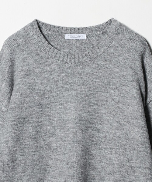 A DAY IN THE LIFE UNITED ARROWS(アデイインザライフユナイテッドアローズ)の「ブランケットステッチ クルーネックニット <A DAY IN THE LIFE>(ニット/セーター・レディース・グレー系/ナチュラル/ネイビー/ピンク・FREE)」の10枚目の写真