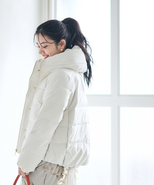 12Twelve Agenda（トゥエルブ　アジェンダ）の「撥水ストレッチライトタフタショートダウンコート（ダウンジャケット/コート・レディース・ネイビー/オフホワイト・M）」の4枚目の写真