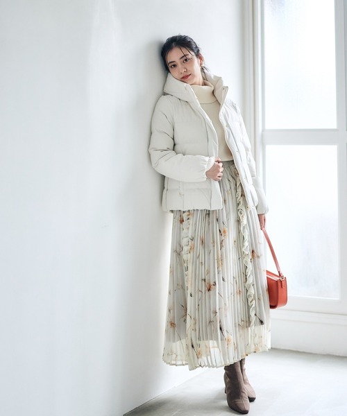 12Twelve Agenda（トゥエルブ　アジェンダ）の「撥水ストレッチライトタフタショートダウンコート（ダウンジャケット/コート・レディース・ネイビー/オフホワイト・M）」の7枚目の写真