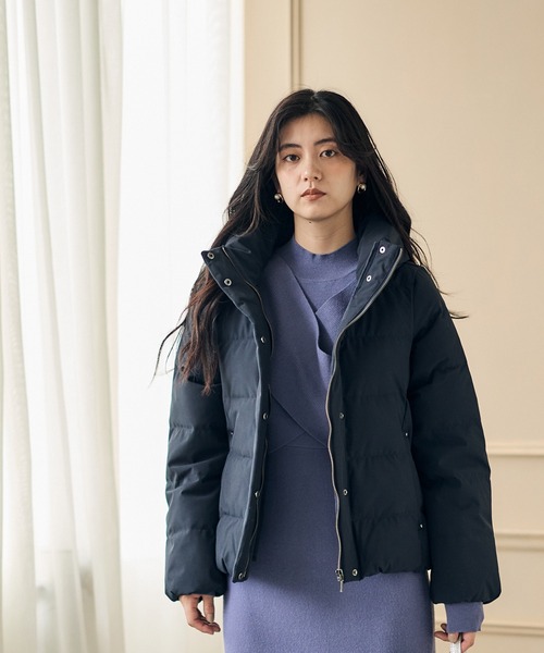 12Twelve Agenda（トゥエルブ　アジェンダ）の「撥水ストレッチライトタフタショートダウンコート（ダウンジャケット/コート・レディース・ネイビー/オフホワイト・M）」の9枚目の写真