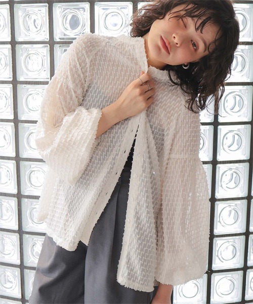 titivate(ティティベイト)の「シアージャガードボリュームブラウス(シャツ/ブラウス・レディース・ブラック/オレンジ/アイボリー・L/S/M)」の15枚目の写真