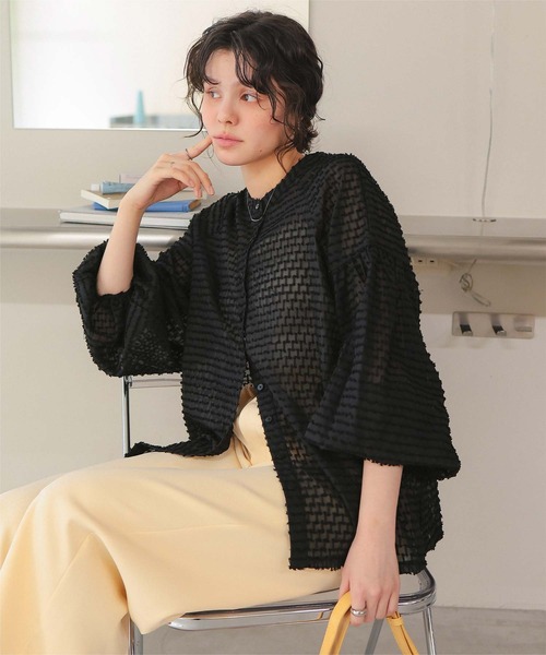 titivate(ティティベイト)の「シアージャガードボリュームブラウス(シャツ/ブラウス・レディース・ブラック/オレンジ/アイボリー・L/S/M)」の6枚目の写真