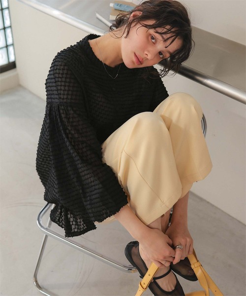 titivate(ティティベイト)の「シアージャガードボリュームブラウス(シャツ/ブラウス・レディース・ブラック/オレンジ/アイボリー・L/S/M)」の7枚目の写真