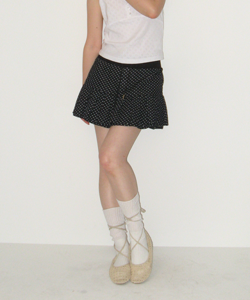 RONRON（ロンロン）の「PLEATS BANDING MINI SKIRT DOT BLACK（スカート・レディース・その他・FREE）」の4枚目の写真