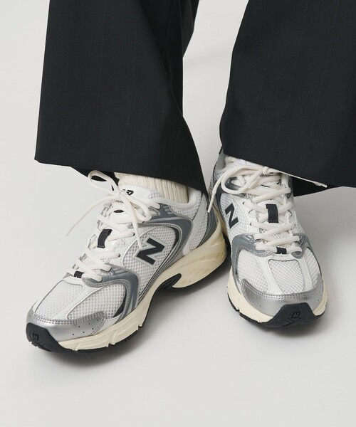 NEW BALANCE（ニューバランス）の「＜New Balance＞U530 NEW/スニーカー（スニーカー・レディース・シルバー/ナチュラル・22.5cm/23cm/23.5cm/24cm/24.5cm/25cm）」の6枚目の写真