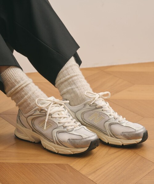 NEW BALANCE（ニューバランス）の「＜New Balance＞U530 NEW/スニーカー（スニーカー・レディース・シルバー/ナチュラル・22.5cm/23cm/23.5cm/24cm/24.5cm/25cm）」の9枚目の写真