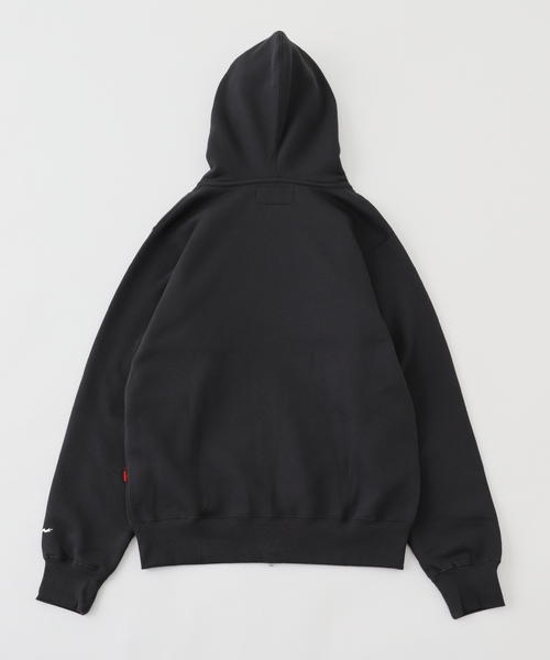 YESEYESEE(イエスアイシー)の「YESEYESEE / イエスアイシー Y.E.S SNAIL LOGO ZIP-UP HOODIE(パーカー・メンズ・ボルドー/ネイビー/チャコールグレー/グレー・SMALL/MEDIUM/X-SMALL)」の6枚目の写真