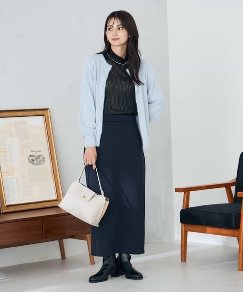 a.v.v(アーヴェヴェ)の「ヘアリーラメクルーネックカーディガン(カーディガン/ボレロ・レディース・アイボリー/ダークインディゴブルー/グレー系その他・38/36/40)」の9枚目の写真