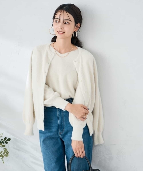 a.v.v(アーヴェヴェ)の「ヘアリーラメクルーネックカーディガン(カーディガン/ボレロ・レディース・アイボリー/ダークインディゴブルー/グレー系その他・38/36/40)」の12枚目の写真
