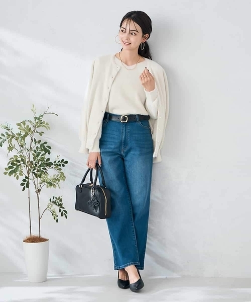 a.v.v(アーヴェヴェ)の「ヘアリーラメクルーネックカーディガン(カーディガン/ボレロ・レディース・アイボリー/ダークインディゴブルー/グレー系その他・38/36/40)」の19枚目の写真