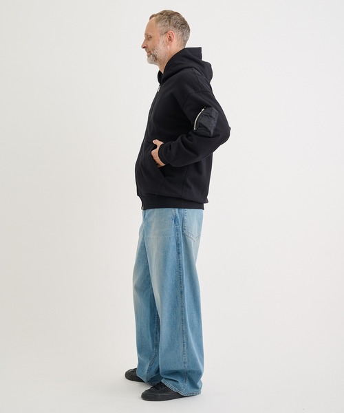 CINOH(チノ)の「【CINOH/チノ】別注 CIGAR POCKET ZIP UP HOODIE(パーカー・メンズ・ホワイト/ブラック・44/46/48)」の17枚目の写真