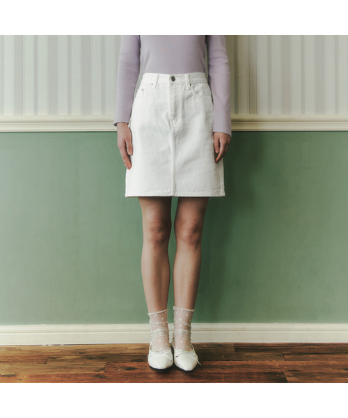 ZEROSTREET(ゼロストリート)の「ホワイトミニデニムスカート / ホワイト(スカート・レディース・ホワイト・LARGE/MEDIUM/SMALL)」の1枚目の写真