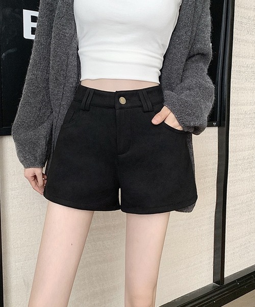 HALEY PESCA（ヘーリーペスカ）の「HALEY PESCA/スエードライク　マイクロミニ丈パンツ（その他パンツ・レディース・ブラック/ブラウン・SMALL/MEDIUM）」の4枚目の写真