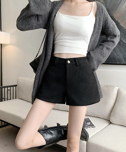 HALEY PESCA（ヘーリーペスカ）の「HALEY PESCA/スエードライク　マイクロミニ丈パンツ（その他パンツ・レディース・ブラック/ブラウン・SMALL/MEDIUM）」の3枚目の写真