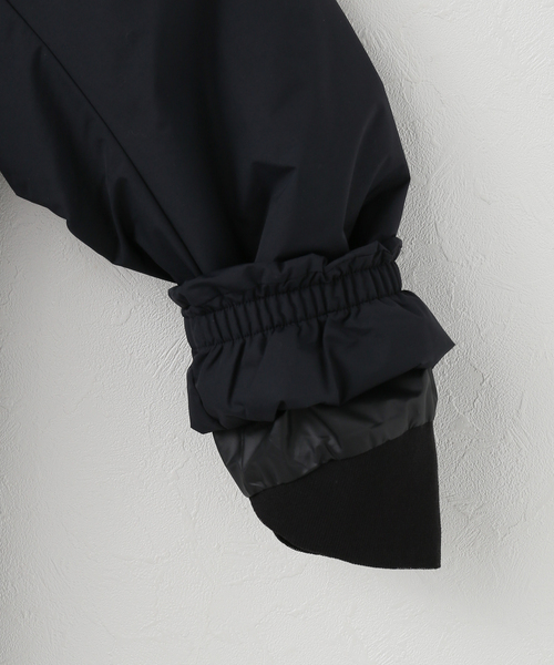 DESCENTE ALLTERRAIN（デサント　オルテライン）の「【DESCENTE ALLTERRAIN/デサントオルテライン】 INSULATED LIGHTWEIGH（その他アウター・レディース・ブラック/ベージュ・SMALL）」の5枚目の写真