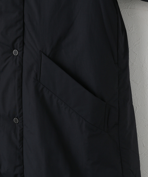 DESCENTE ALLTERRAIN（デサント　オルテライン）の「【DESCENTE ALLTERRAIN/デサントオルテライン】 INSULATED LIGHTWEIGH（その他アウター・レディース・ブラック/ベージュ・SMALL）」の7枚目の写真