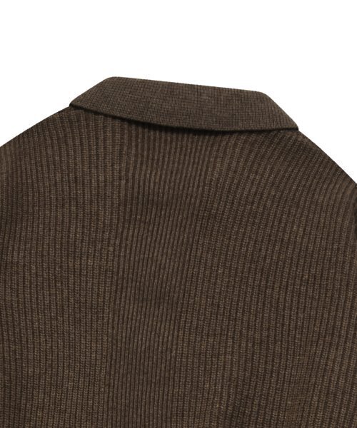 COVERNAT（カバーナット）の「ラムズウールカラーニットベージュ（ニット/セーター・レディース・その他・SMALL/LARGE/X-LARGE）」の4枚目の写真