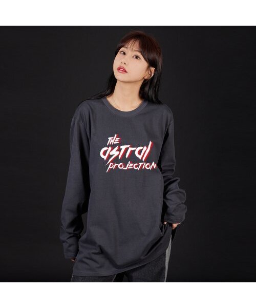 ASTRAL PROJECTION（アストラルプロジェクション）の「パンクレタリングオーバーサイズロングスリーブTシャツ_チャコール（Tシャツ/カットソー・メンズ・その他・LARGE/MEDIUM/X-LARGE）」の3枚目の写真