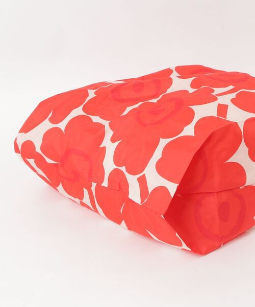 marimekko（マリメッコ）の「Unikko / Smartbag（エコバッグ/サブバッグ・レディース・レッド・FREE）」の7枚目の写真