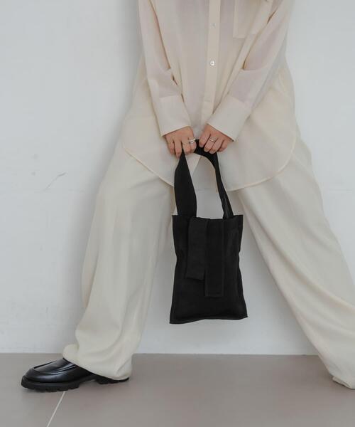 ITTI(イッチ)の「『一部別注カラー』ITTI MARY INSIDE OUT TOTE- S(トートバッグ・レディース・ブラック/マスタード/レッド・-)」の1枚目の写真