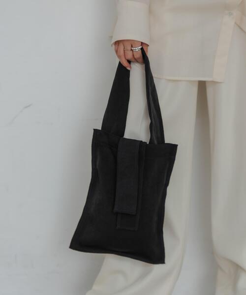 ITTI(イッチ)の「『一部別注カラー』ITTI MARY INSIDE OUT TOTE- S(トートバッグ・レディース・ブラック/マスタード/レッド・-)」の21枚目の写真