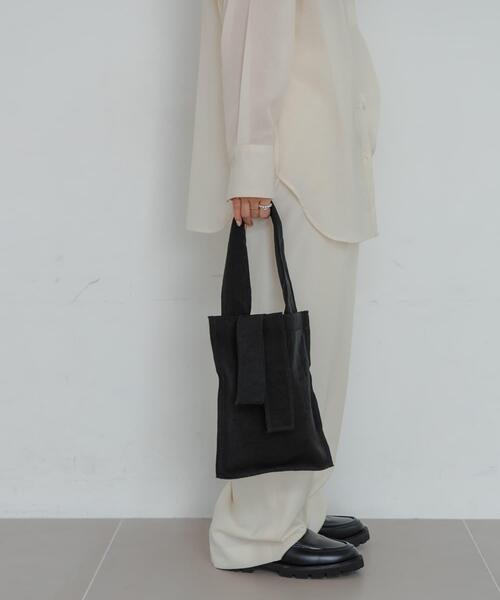 ITTI(イッチ)の「『一部別注カラー』ITTI MARY INSIDE OUT TOTE- S(トートバッグ・レディース・ブラック/マスタード/レッド・-)」の20枚目の写真
