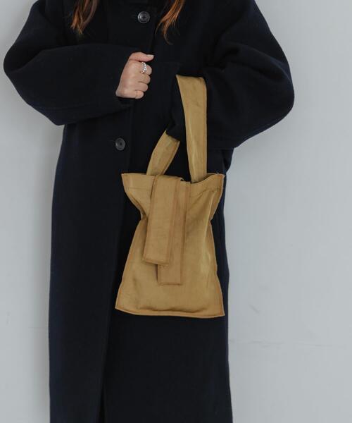 ITTI(イッチ)の「『一部別注カラー』ITTI MARY INSIDE OUT TOTE- S(トートバッグ・レディース・ブラック/マスタード/レッド・-)」の7枚目の写真