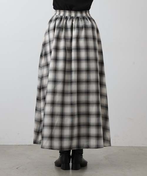 COLONY 2139（コロニートゥーワンスリーナイン）の「オンブレチェックフレアスカート（スカート・レディース・オフホワイト/ブラック・FREE）」の3枚目の写真