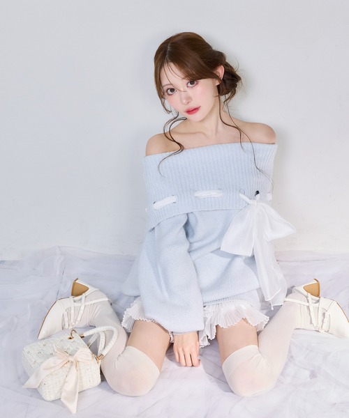 one after another NICE CLAUP(ワンアフターアナザーナイスクラップ)の「リボン付きオフショルニットワンピ(ワンピース・レディース・アイボリー/サックスブルー/チャコールグレー/ピンク・FREE)」の22枚目の写真