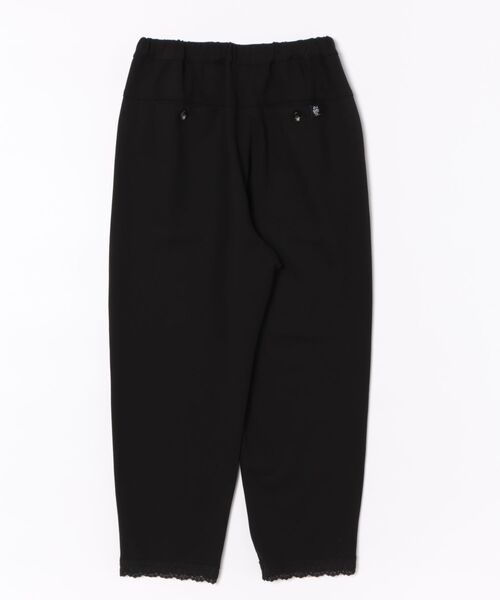 SUPER HAKKA(スーパーハッカ)の「ストレッチポンチテーパードパンツ(その他パンツ・レディース・ブラック/チャコール・M/S)」の3枚目の写真