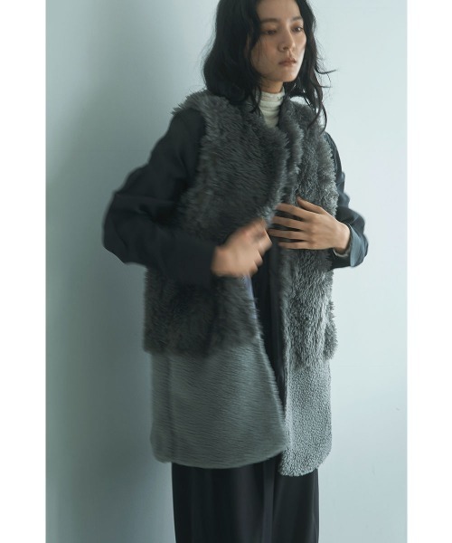 marjour（マージュール）の「BOA PANEL VEST（ベスト・レディース・ブラウン/グレー・M）」の2枚目の写真