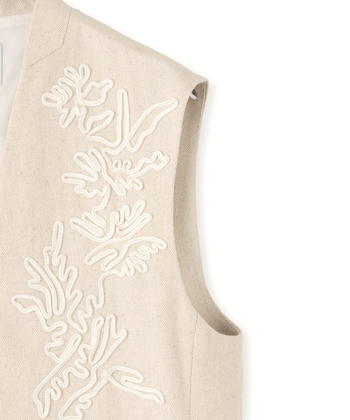 ADAM ET ROPE'（アダムエロペ）の「エンブロイダリージレ（ベスト・レディース・キナリ/ブラック・FREE）」の17枚目の写真