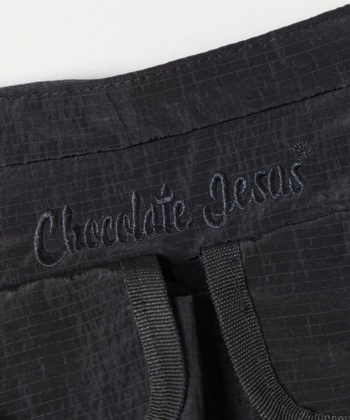 Chocolate Jesus (チョコレートジーザス )の「CJ CARGO SHOULDER BAG(ショルダーバッグ・メンズ・ブラック/グレー・FREE)」の4枚目の写真
