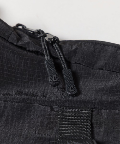 Chocolate Jesus (チョコレートジーザス )の「CJ CARGO SHOULDER BAG(ショルダーバッグ・メンズ・ブラック/グレー・FREE)」の6枚目の写真