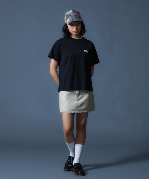 X-girl(エックスガール)の「COLORFUL LOGO S/S TEE(Tシャツ/カットソー・レディース・ブルー/ブラック/ホワイト・S/M/L)」の18枚目の写真
